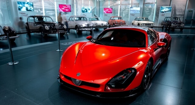 Alfa Romeo liefert zwei weitere 33 Stradale aus