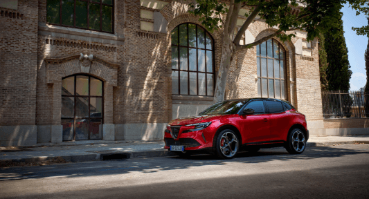 Alfa Romeo Junior rot