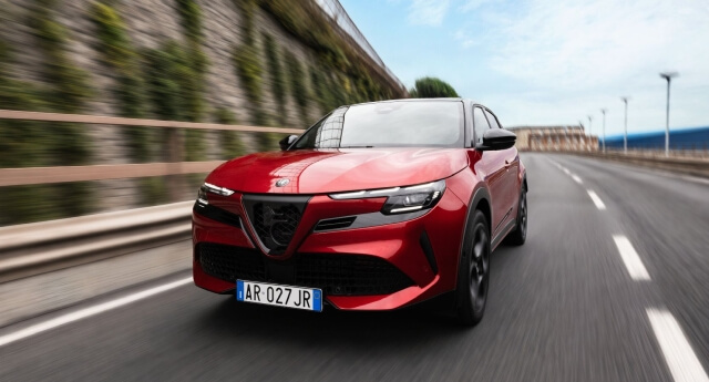 Alfa Romeo präsentiert Interior-Upgrade für den Junior und entwickelt die gesamte Modellpalette weiter